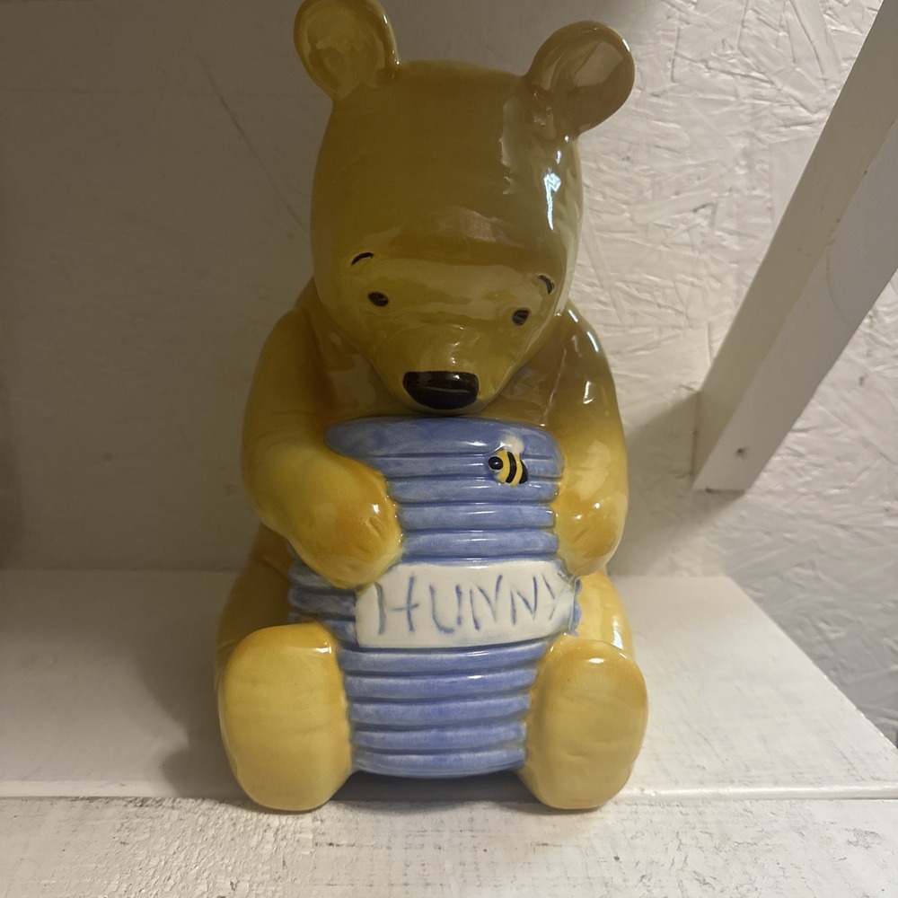 Disney Winnie the Pooh Classic Pooh Cookie Jar Figurine treasure Craft